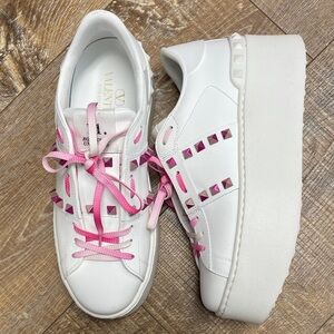Valentino White Leather Platform Sneakers with Pink Studs and Laces